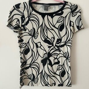 Ann Taylor Black and Cream Floral Short Sleeve Top